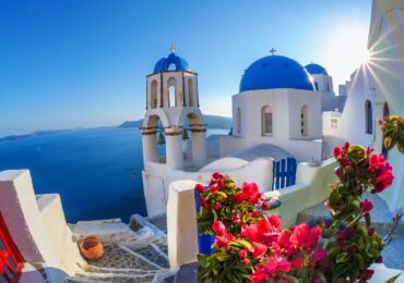 2024. Vacanṭă ȋn Grecia. 15 sfaturi de la un grec (poate mai onest decât ar trebui)