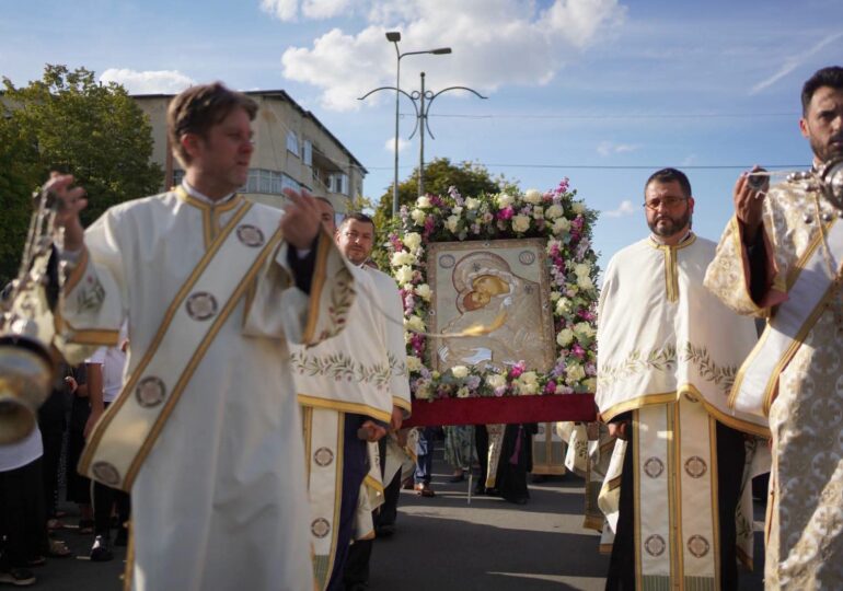 Marius Dulce-Astăzi a fost momentul acela când un oraș se oprește din alergarea lui de zi cu zi și își pleacă fruntea în fața lui Dumnezeu