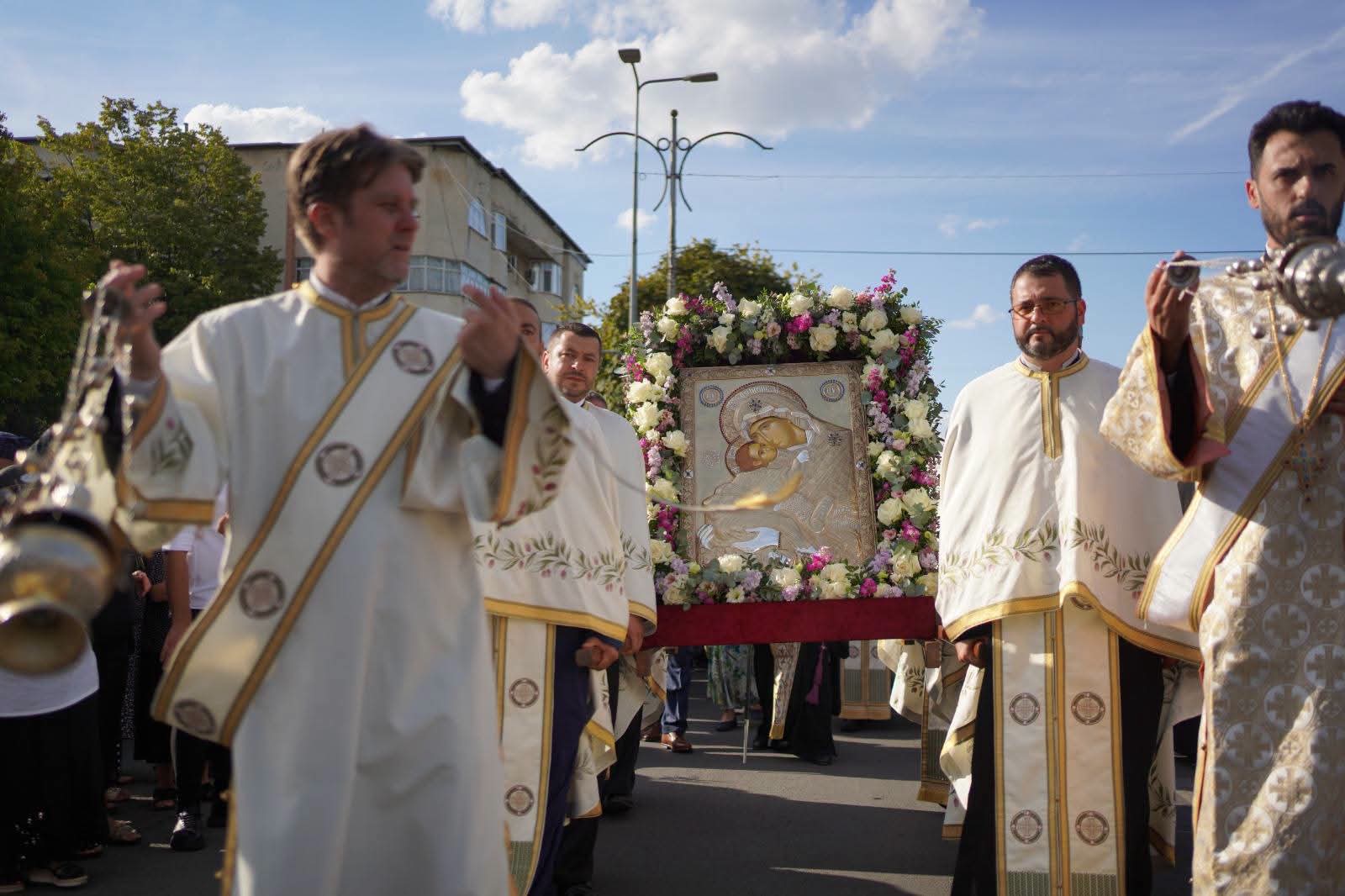 Marius Dulce-Astăzi a fost momentul acela când un oraș se oprește din alergarea lui de zi cu zi și își pleacă fruntea în fața lui Dumnezeu